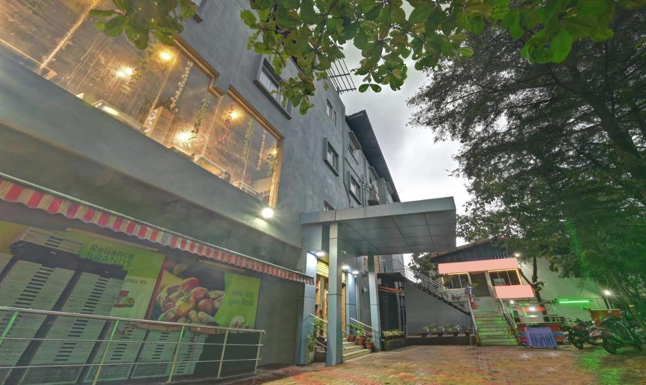 Treebo Paradise Premium Rasulgarh Bhubaneswar Exterior foto